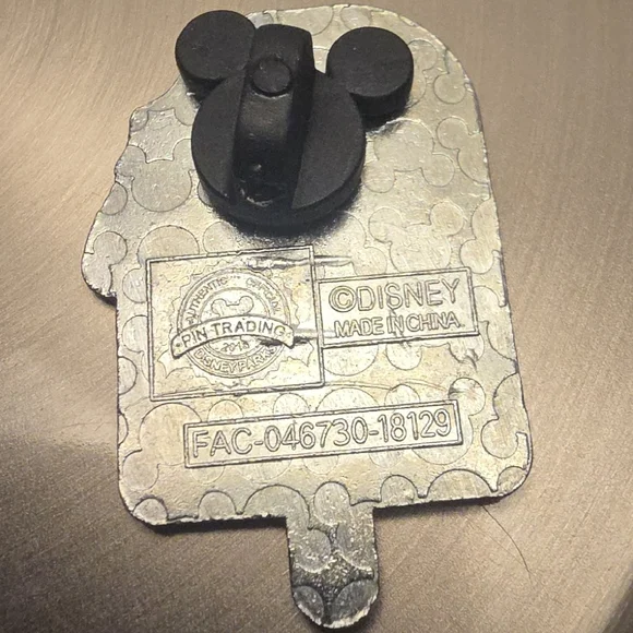 Disney Pin - Mickey Mouse Popsicle Collector Disney Trading Pin - Picture 2 of 4